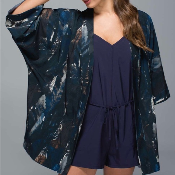 Lululemon casbah kimono - Picture 1 of 13